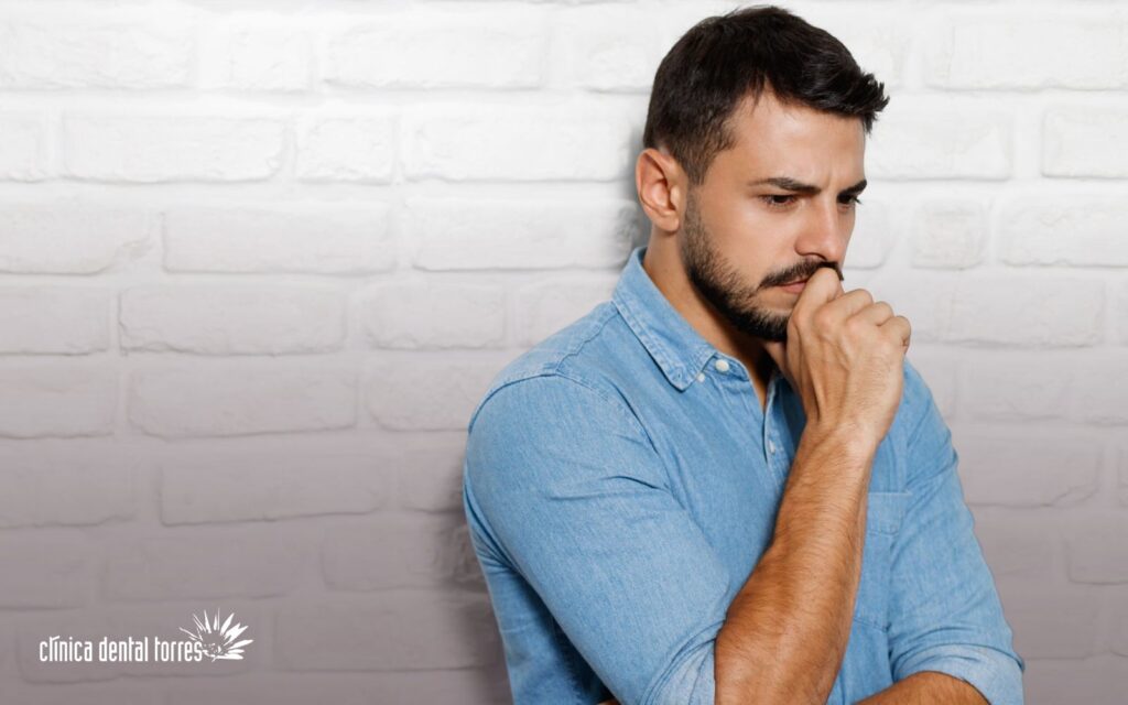 ¿Cómo saber si tienes caries silenciosas (antes de que sea demasiado tarde?